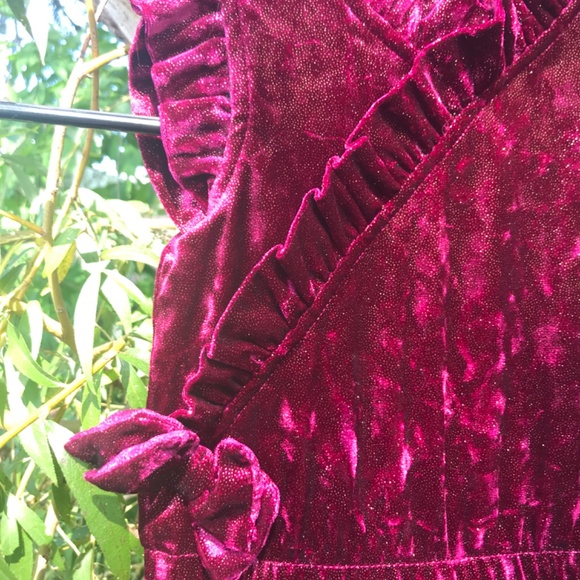 🔸5/20$!!! Crushed Velvet Sparkly Burgundy Pantsuit With Ruffles-EUC - Picture 4 of 9